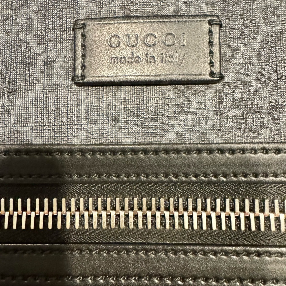 Gucci Gray and Black Messenger Bag - Picture 6 of 16